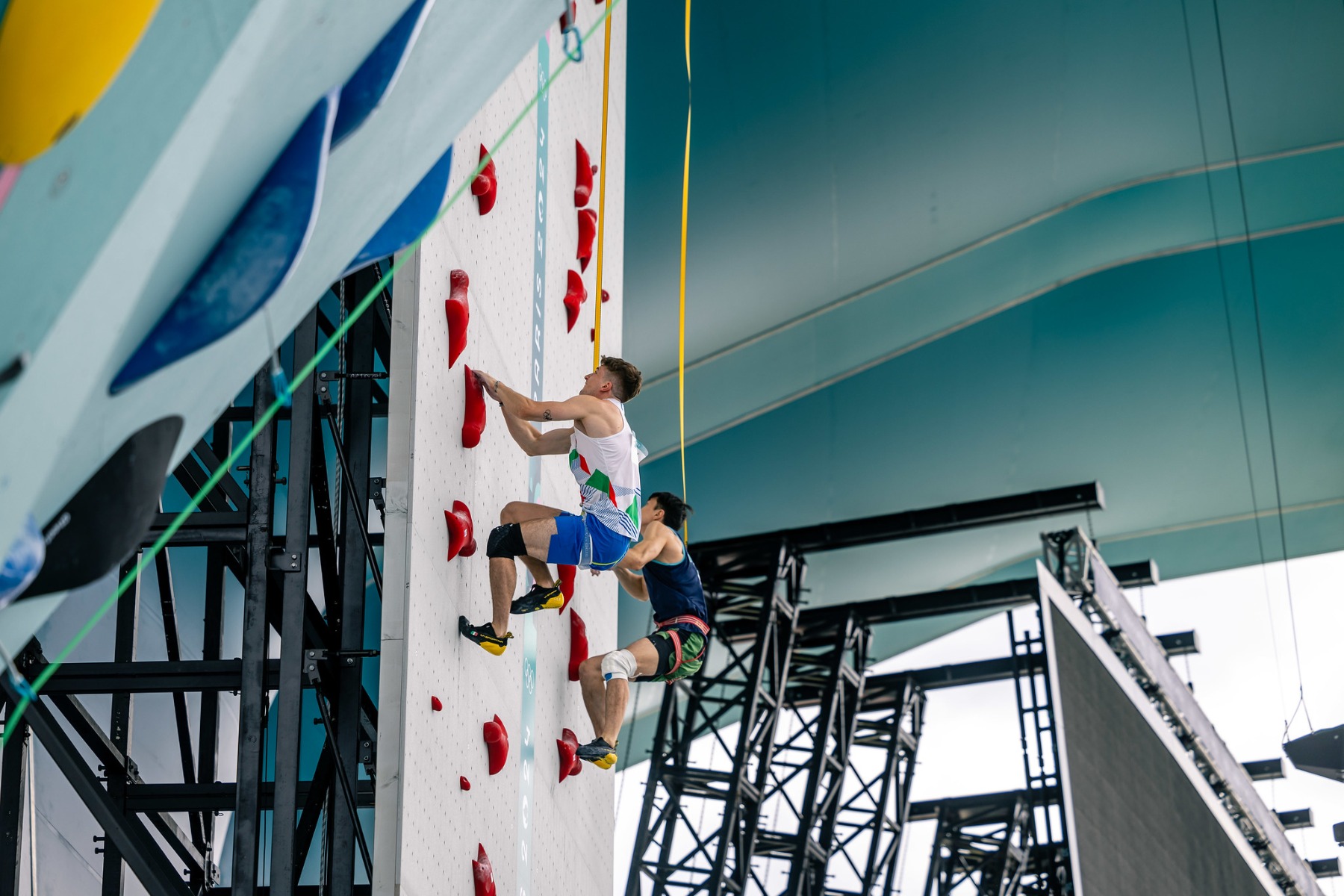 L/R: Matteo ZURLONI of Italy,
