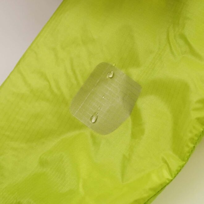 McNett Tenacius Tape Silnylon Patches parches de reparación