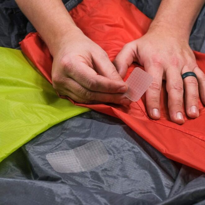McNett Tenacius Tape Silnylon Patches parches de reparación