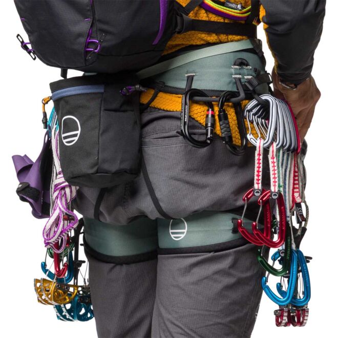 Wild Country Wild Oval Screwgate oval screwgate climbing carabiner