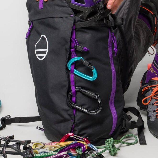 Wild Country Wild Oval Trilock triple action carabiner climbing
