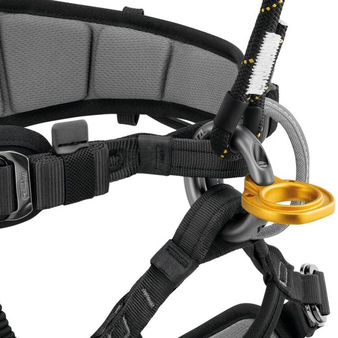 Petzl Falcon Mountain arnés bajo ultra-ligero